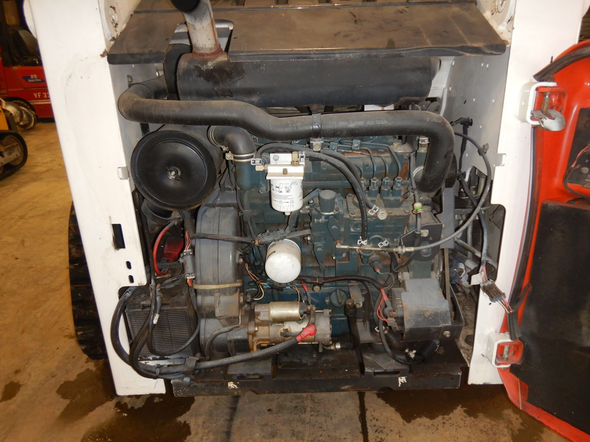 2008 Bobcat T320 Tracked Skid Steer thumbnail 8