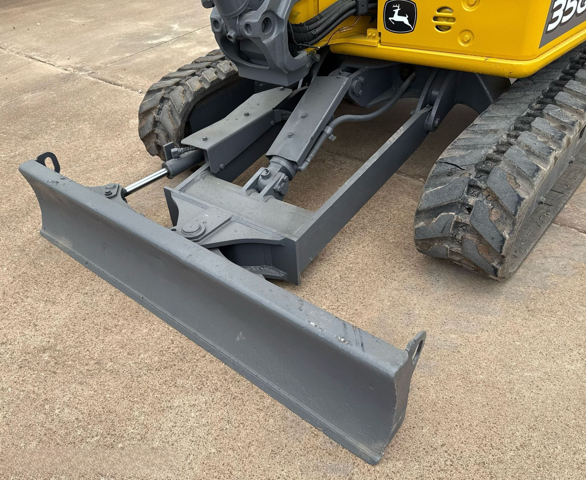 2017 John Deere 35G Mini Excavator thumbnail 5