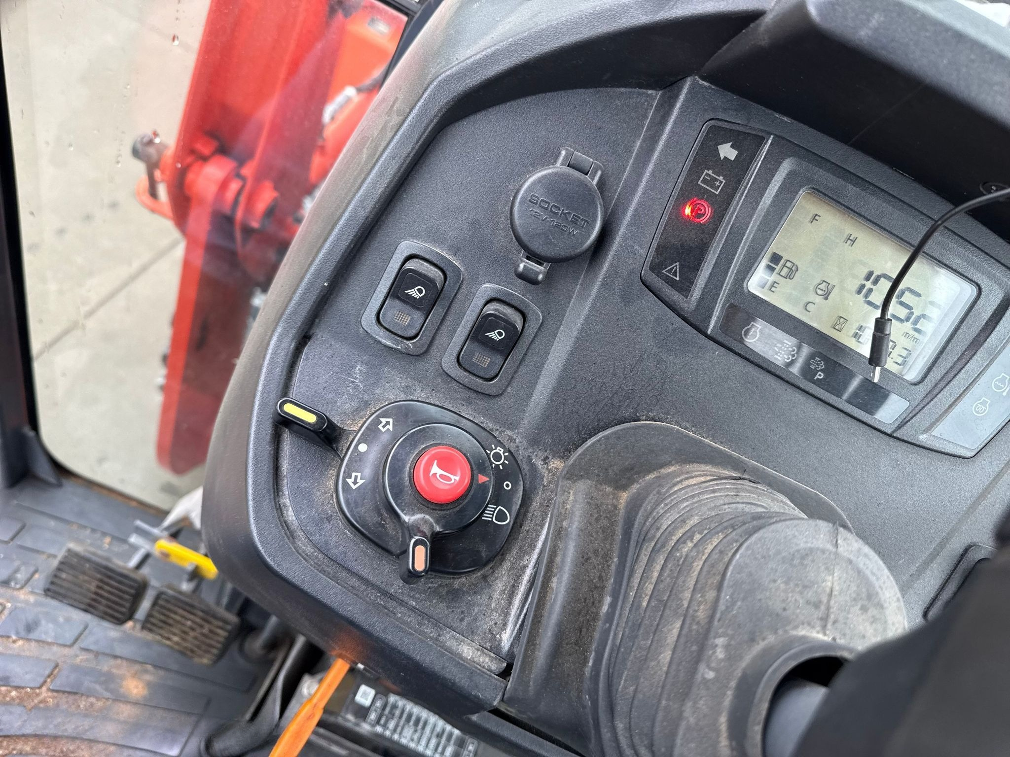 2013 Kubota B3350 MFWD thumbnail 9