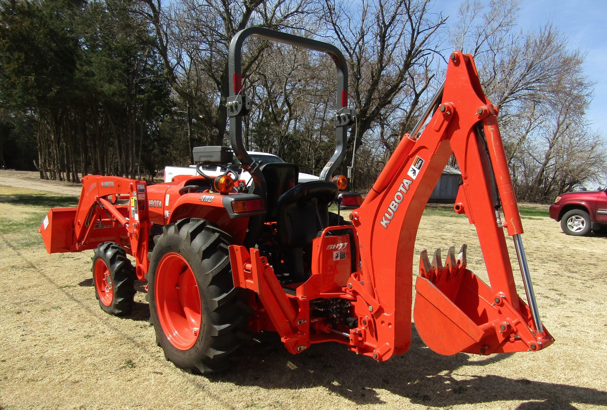 2013 Kubota L3200 HFWD thumbnail 2