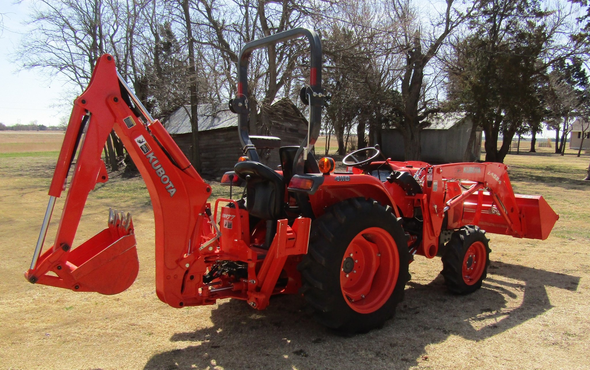 2013 Kubota L3200 HFWD thumbnail 3