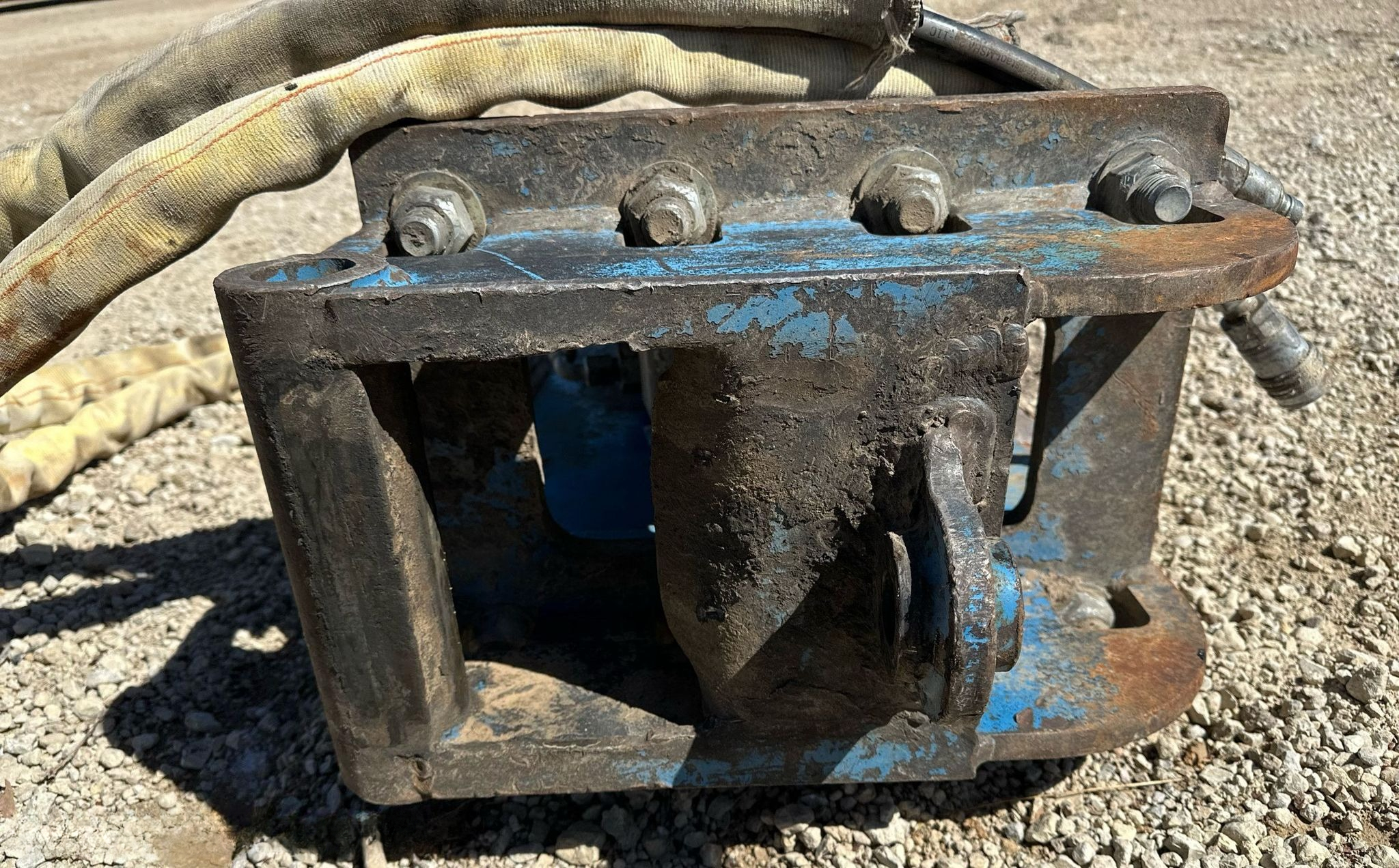 Okada TOP 45B Hydraulic Breaker thumbnail 2